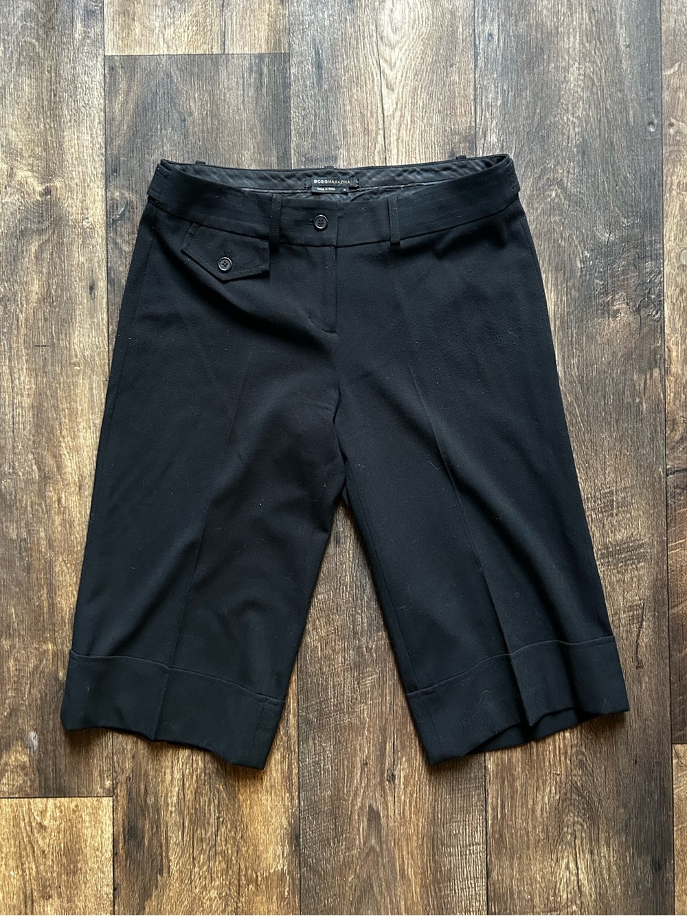 BCBGMAXAZRIA Slack Capris